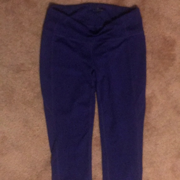 Athleta Pants & Jumpsuits Womens Large Athleta Capri Workoutrunning